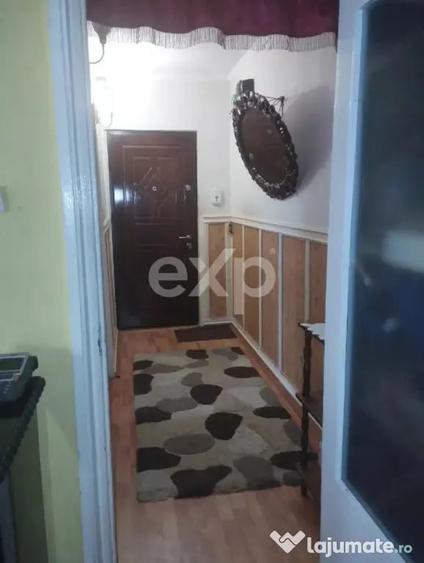 Apartament cu 2 camere decomandat în Prundu