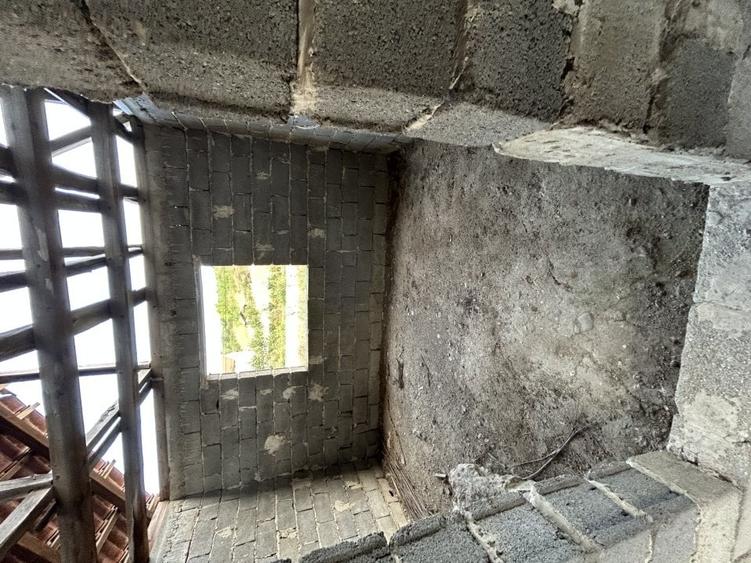 Casă individuală cu 3 camere cu Teren 2500 Mp în Gârdoaia