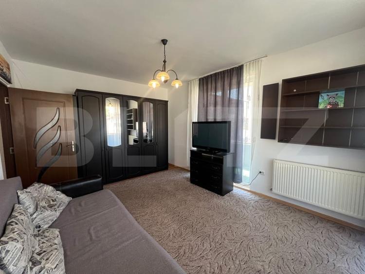 Apartament cu 2 camere semidecomandat, mobilat în Florești