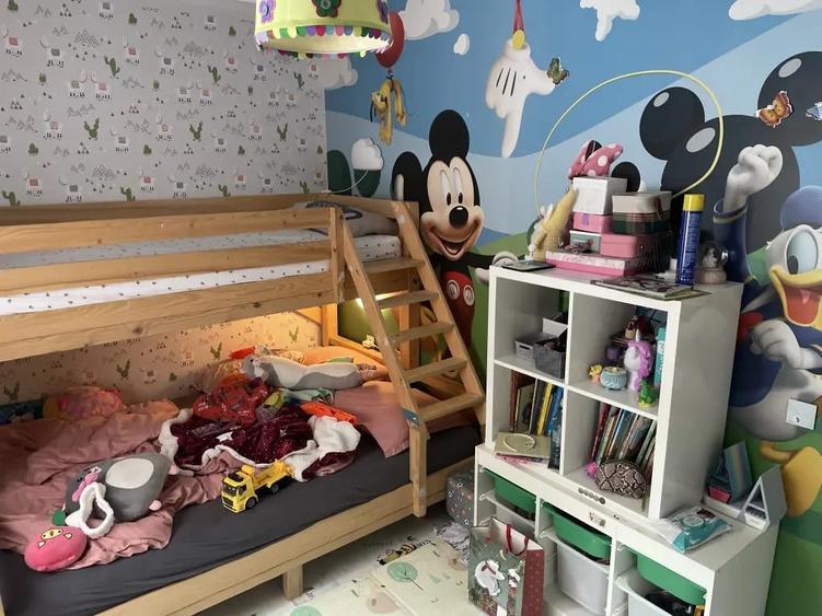 Casă cu 4 camere în Crihan