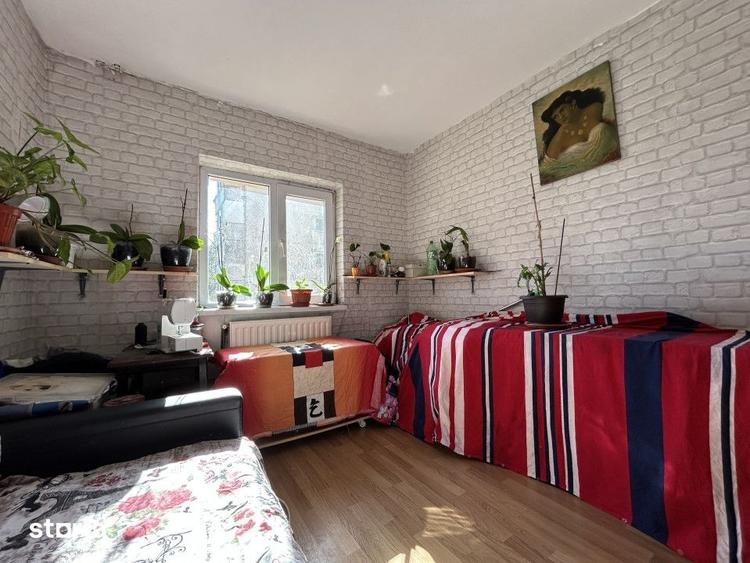 Apartament cu 4 camere decomandat în Steaua