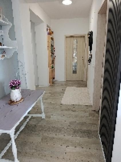 Apartament cu 2 camere decomandat în Giroc