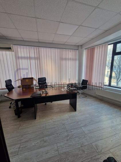 Birou, de 110 mp, în Timpuri Noi