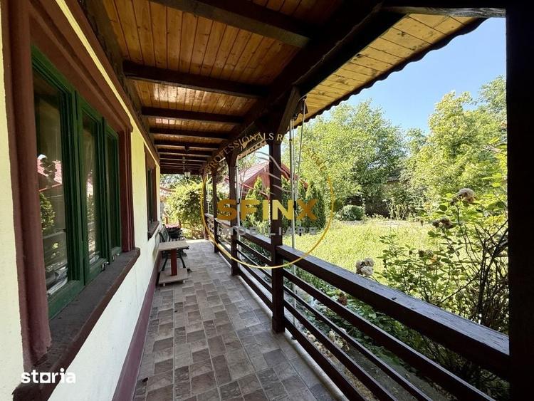 Casă cu 5 camere cu Teren 2850 Mp în Botoroaga