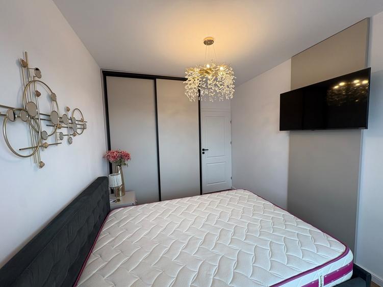 Apartament cu 2 camere semidecomandat în Florești