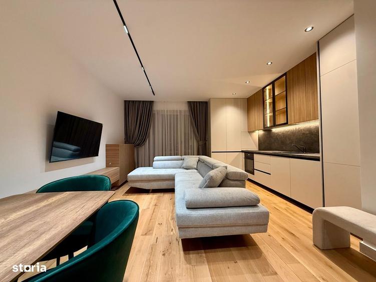 Apartament cu 3 camere, mobilat în Central
