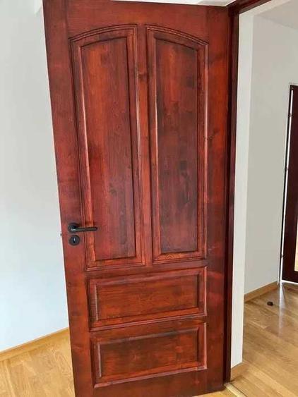 Casă cu 4 camere cu Teren 650 Mp în Central