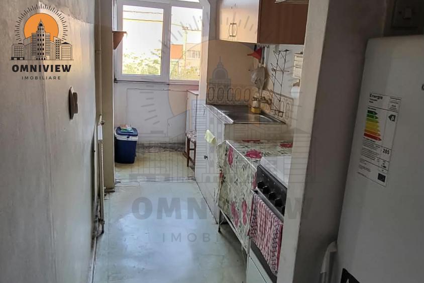 Garsonieră decomandată în Tractorul