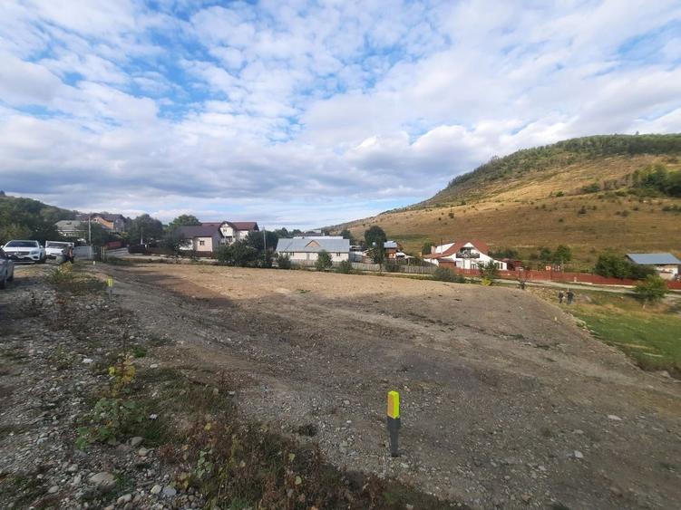 Teren Construcții intravilan de 1020 mp, în Gârcina