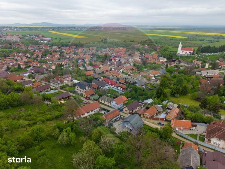 Casă cu 3 camere cu Teren 1029 Mp în Tărlungeni