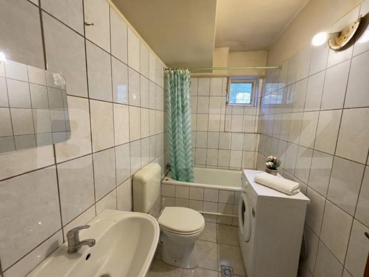 Apartament cu 2 camere semidecomandat, mobilat în Cetate