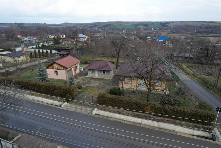 Casă cu 4 camere cu Teren 1950 Mp în Smârdan