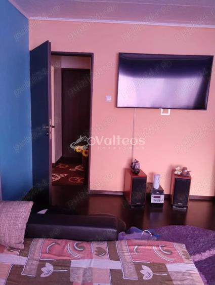 Apartament cu 2 camere semidecomandat în Micro III