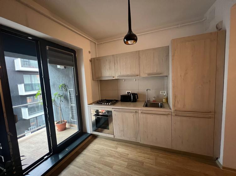 Apartament cu 2 camere semidecomandat în Centrul Istoric