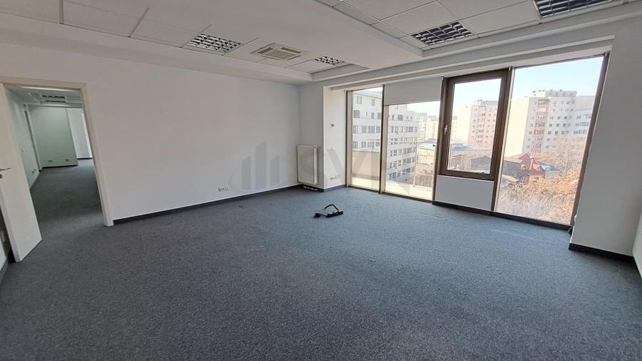 Birou, de 264 mp, în Moșilor
