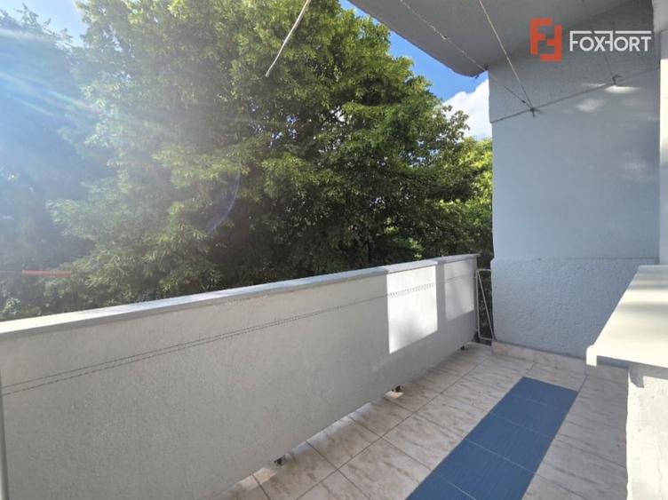 Apartament cu 2 camere semidecomandat, mobilat în Podgoria