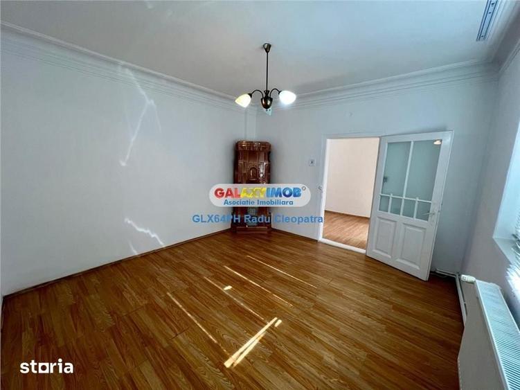 Casă cu 2 camere decomandat cu Teren 150 Mp în Sud