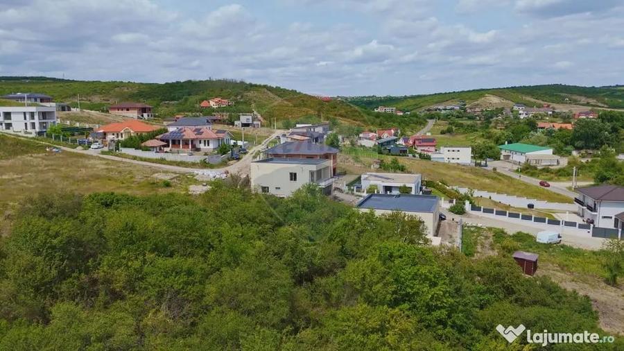 Casă cu 5 camere cu Teren 435 Mp în Săldăbagiu de Munte