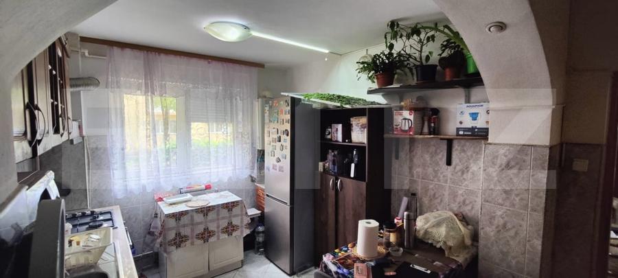 Apartament cu 2 camere semidecomandat, mobilat în Micro 4