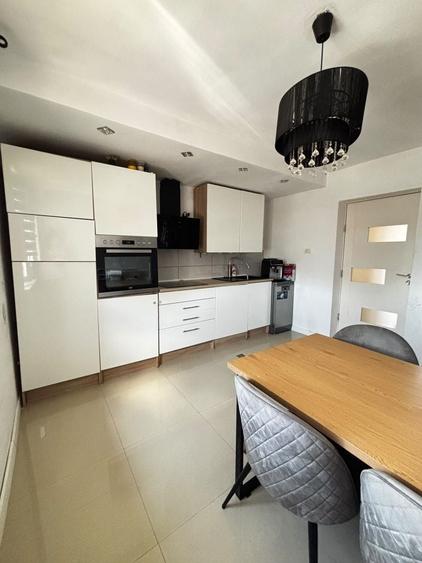 Apartament 3 camere Utvinis langa ZIMANDCUZ 10 minute de Arad - 1