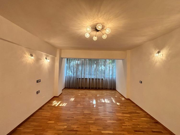 Apartament cu 3 camere decomandat în Cartierul Traian