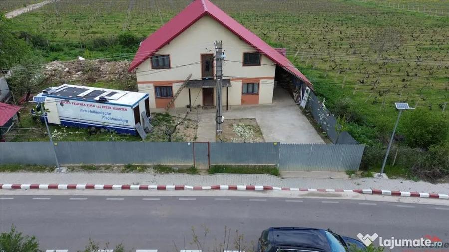 Casă cu 3 camere cu Teren 1021 Mp în Odobești