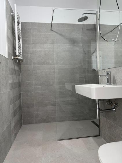 Apartament cu 3 camere decomandat în Floreasca