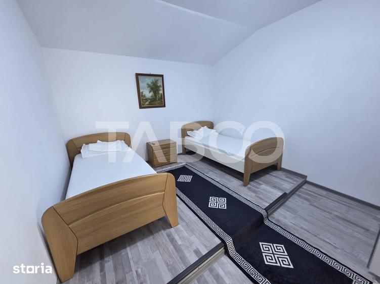Casă cu 5 camere cu Canalizare în Central