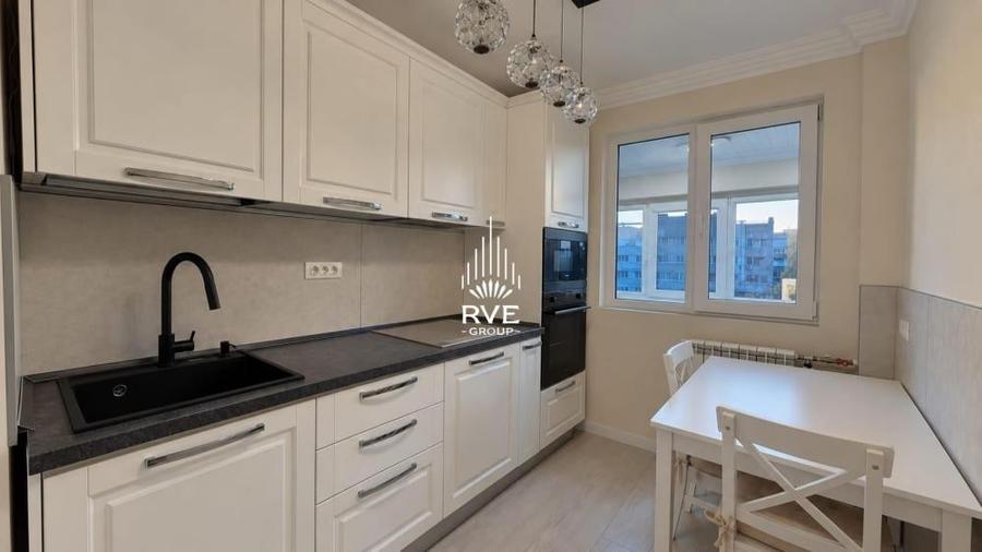 Apartament cu 3 camere în Gorjului