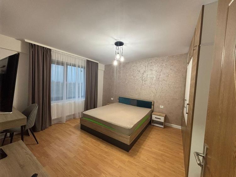 Garsonieră decomandată în Valea Adâncă