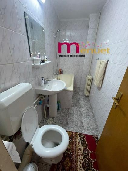 Apartament cu 3 camere decomandat în Central