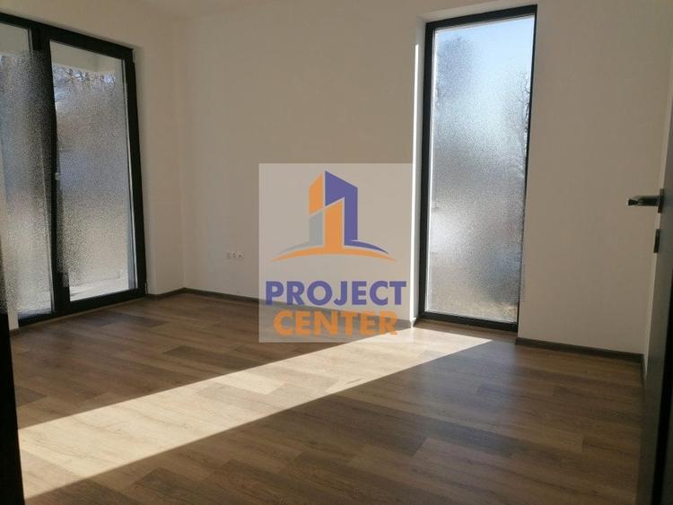 Casă cu 4 camere cu Teren 250 Mp în Budeasa