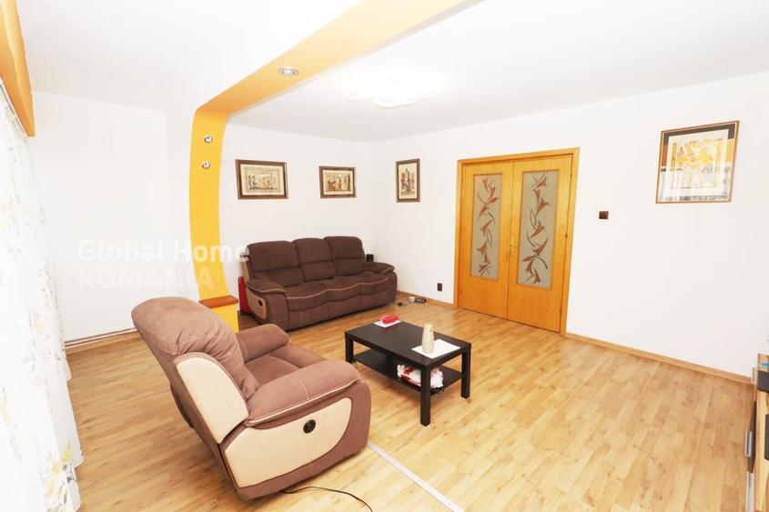 Apartament cu 4 camere decomandat, mobilat în 1 Mai