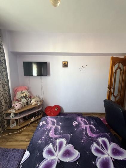 Apartament cu 2 camere decomandat în Micro 5