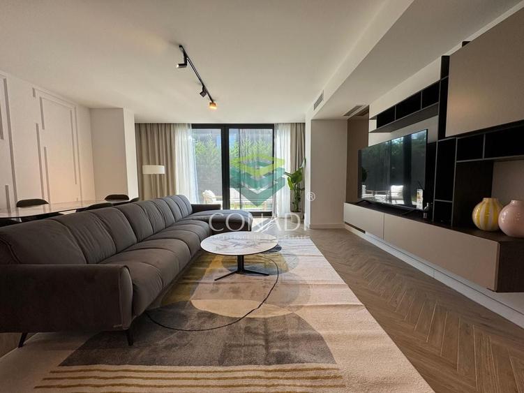 Duplex cu 5 camere cu Canalizare în Nord