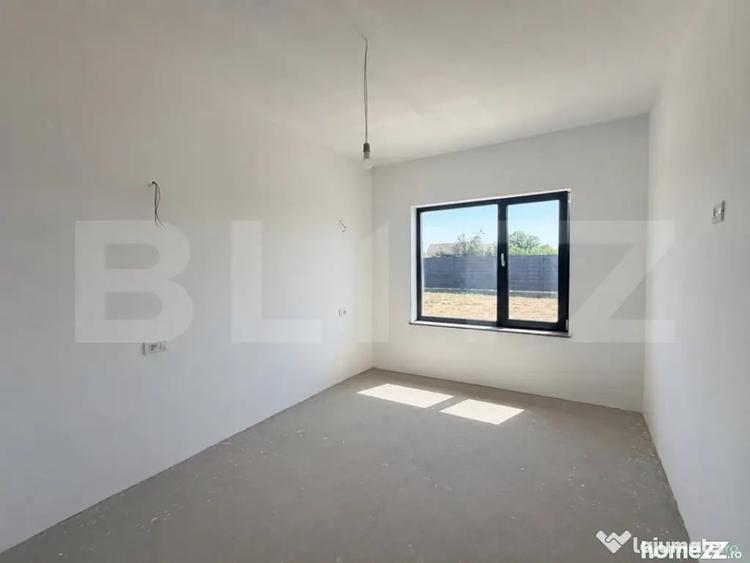 Casă cu 4 camere cu Teren 550 Mp în Central