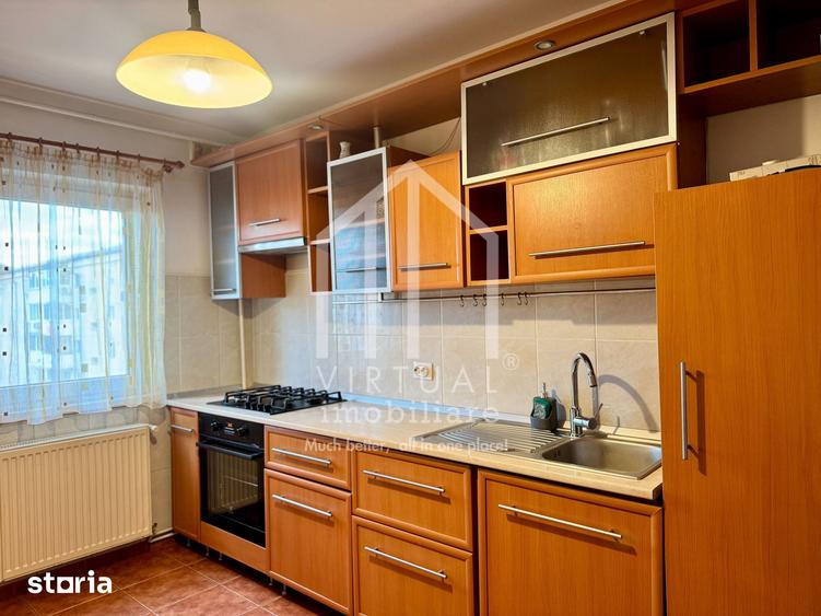 Apartament cu 4 camere decomandat, mobilat în Ștrand