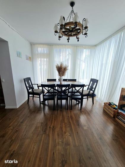 Casă cu 7 camere cu Teren 780 Mp în Sâncraiu de Mureș
