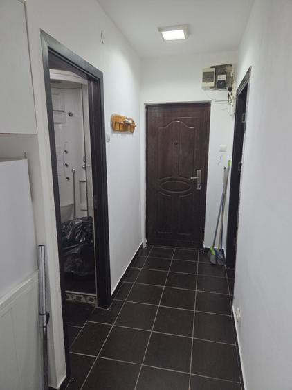 Inchiriez garsoniera confort 1 Pret 230 eu negociabil - 7