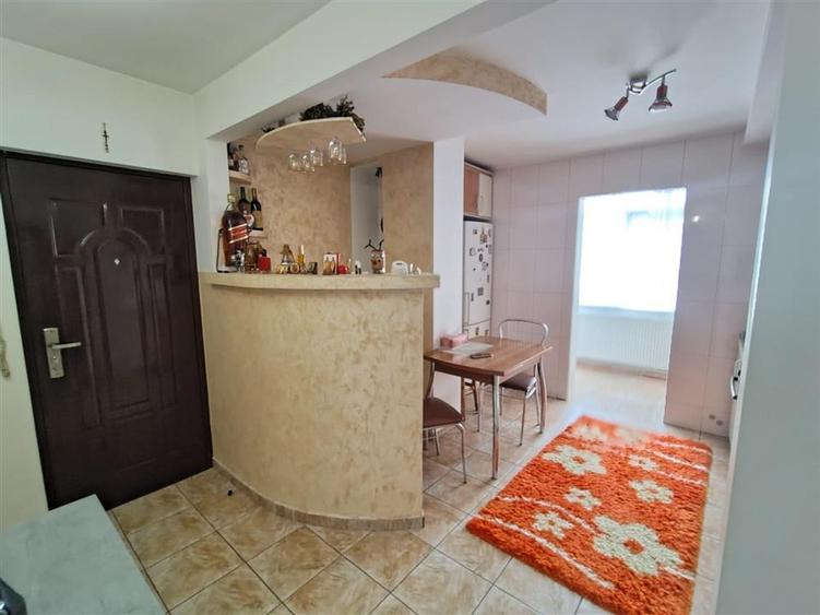 Apartament cu 2 camere decomandat, mobilat în Burdujeni