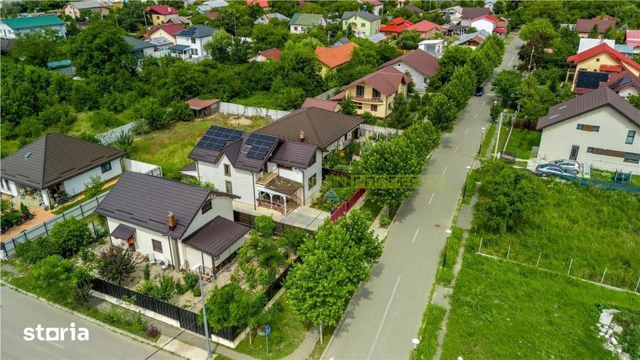 Casă cu 5 camere cu Teren 300 Mp în Central