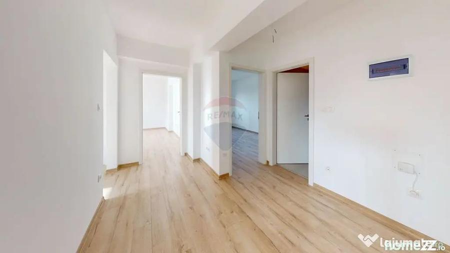 Apartament cu 3 camere decomandat în Avantgarden