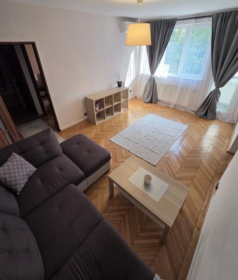 Apartament cu 2 camere în Pajura