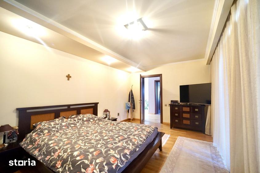 Casă cu 6 camere cu Teren 489 Mp în Andrei Mureșanu