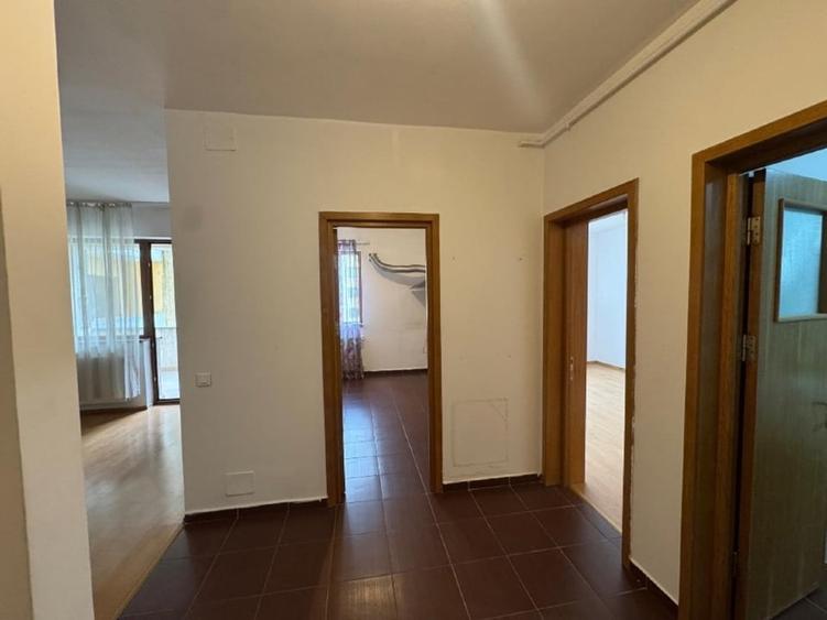 Apartament cu 2 camere decomandat în Mihai Bravu