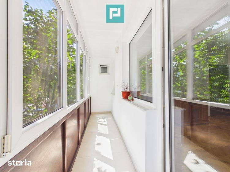 Apartament cu 3 camere decomandat în Ultracentral
