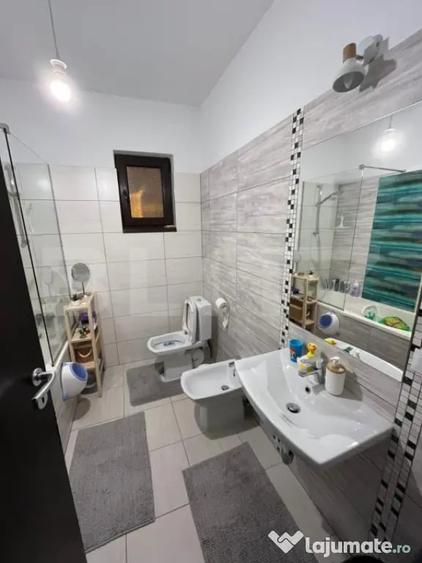 Casa de Tip Duplex, 90 mp utili, 325 mp teren, zona Lucian B - 1