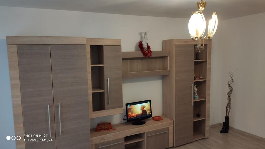 Apartament cu 2 camere decomandat în Cetate