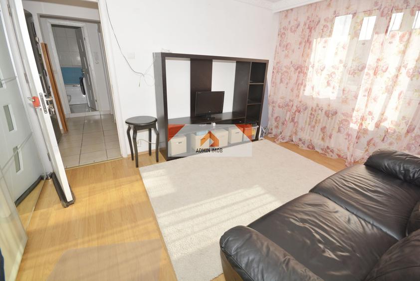 Apartament cu 2 camere decomandat în Drumul Taberei