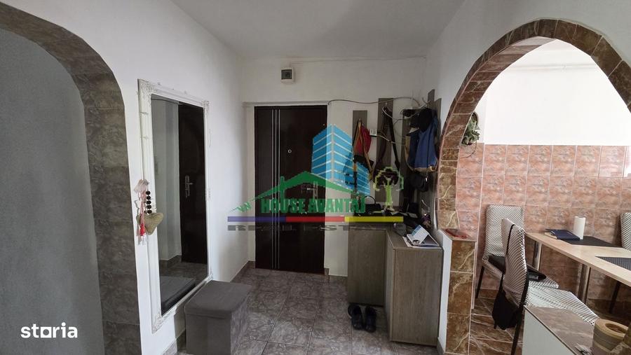 Apartament cu 3 camere decomandat în Brăilei